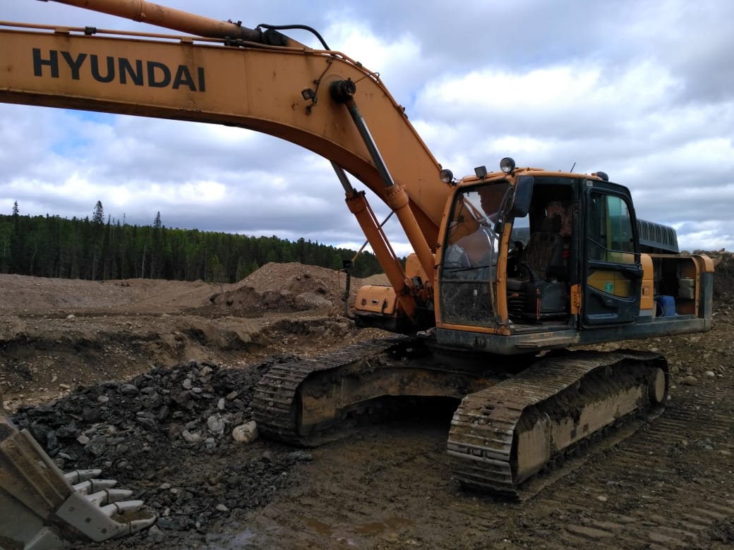 Экскаватор HYUNDAI R300LC-9S, 2013 г.в.